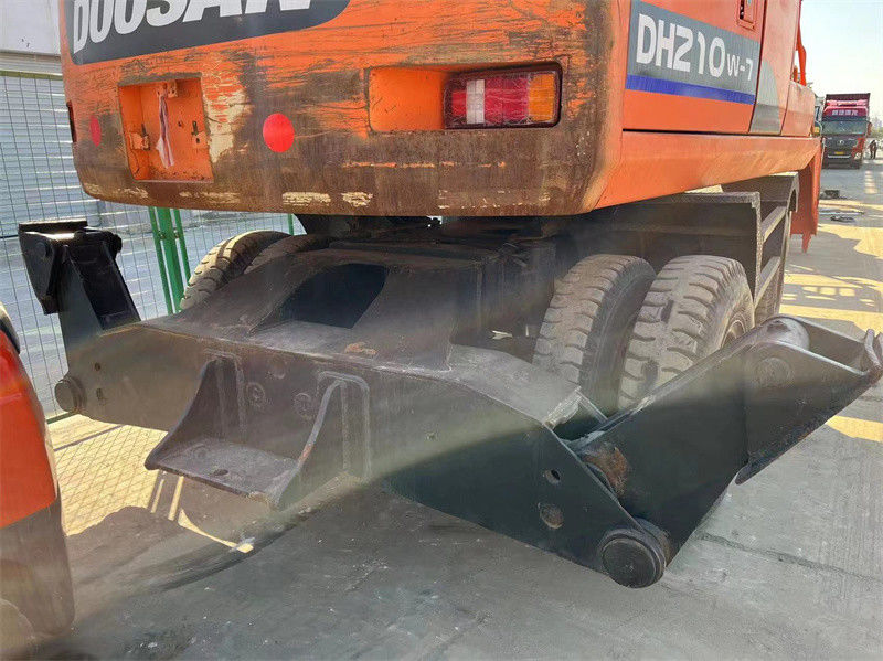 मूल इस्तेमाल किया Doosan DH210W पहिया खुदाई इस्तेमाल किया Doosan 21 टन पहिया खुदाई