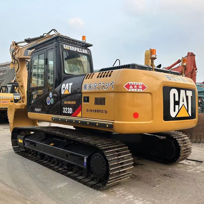 प्रयुक्त कैटरपिलर 323DL हाइड्रोलिक क्रॉलर खुदाई 23 टन वजन CAT C6.6 इंजन