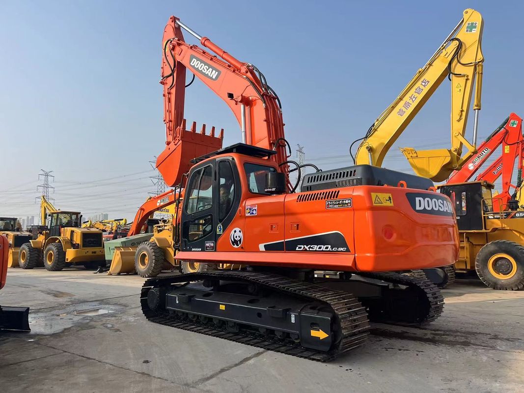 इस्तेमाल किया मूल Doosan खुदाई मशीन DX300LC-9C 30 टन मध्यम इस्तेमाल किया खुदाई मशीन Doosan 300 भारी उपकरण