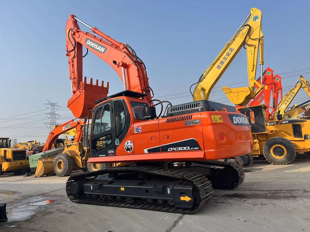 इस्तेमाल किया मूल Doosan खुदाई मशीन DX300LC-9C 30 टन मध्यम इस्तेमाल किया खुदाई मशीन Doosan 300 भारी उपकरण