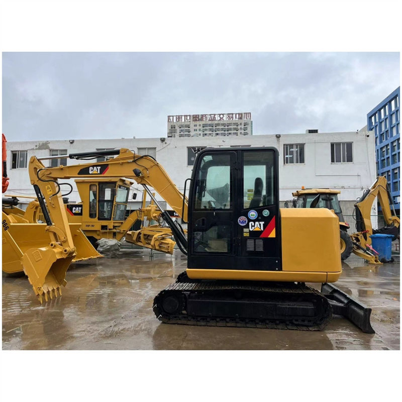 छोटे खुदाई CAT 305.5E2 ब्लेड के साथ 5 टन वजन का प्रयुक्त हाइड्रोलिक खुदाई मशीन