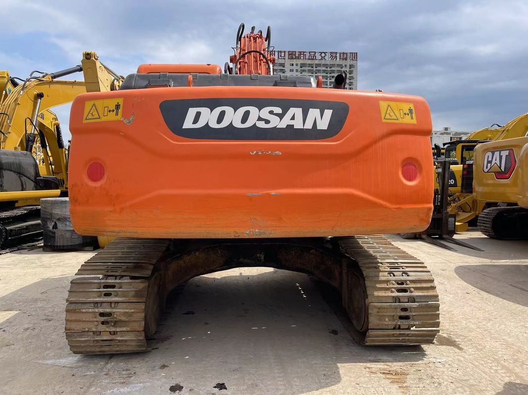 अपने आदर्श मैच का पता लगाएं उत्कृष्ट स्थिति में प्रयुक्त Doosan DX225LCA 22 टन खुदाई मशीन