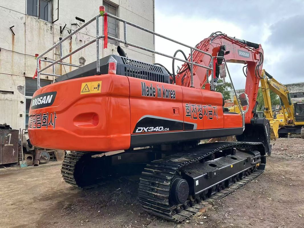 34 टन प्रयुक्त Doosan DX340LCA खुदाई मशीन दूसरा हाथ Doosan DX340 क्रॉलर खुदाई मशीन