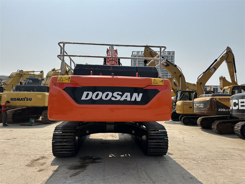 कोरिया इस्तेमाल किया Doosan DX340LCA खुदाई मशीन 34 टन Doosan DX340 क्रॉलर खुदाई मशीन