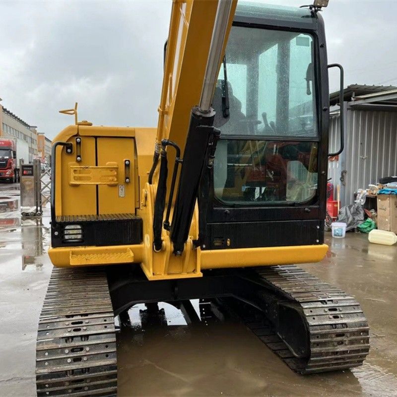 C2.4 डीजल इंजन के साथ छोटे 5 टन CAT 305.5E2 खुदाई मशीन कॉम्पैक्ट आकार