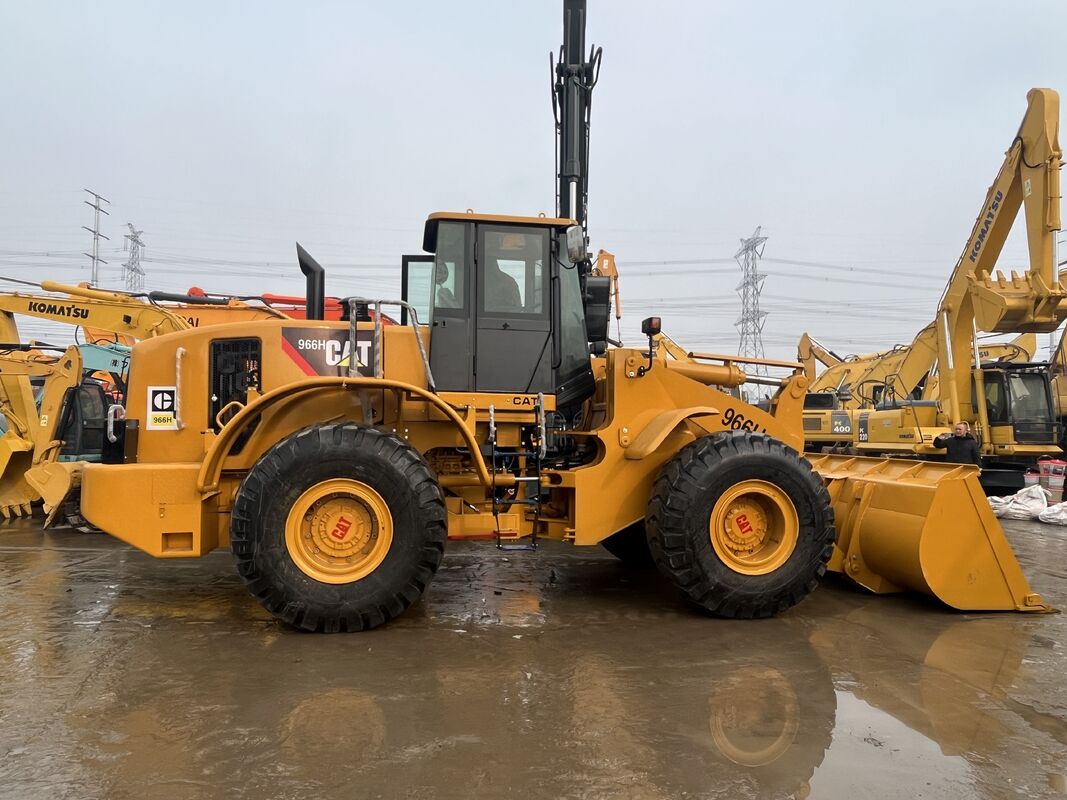 उच्च ब्रेकआउट बल और मजबूत पावरट्रेन के साथ प्रयुक्त CAT 966H व्हील लोडर कठोर औद्योगिक वातावरण में प्रदर्शन प्रदान करता है