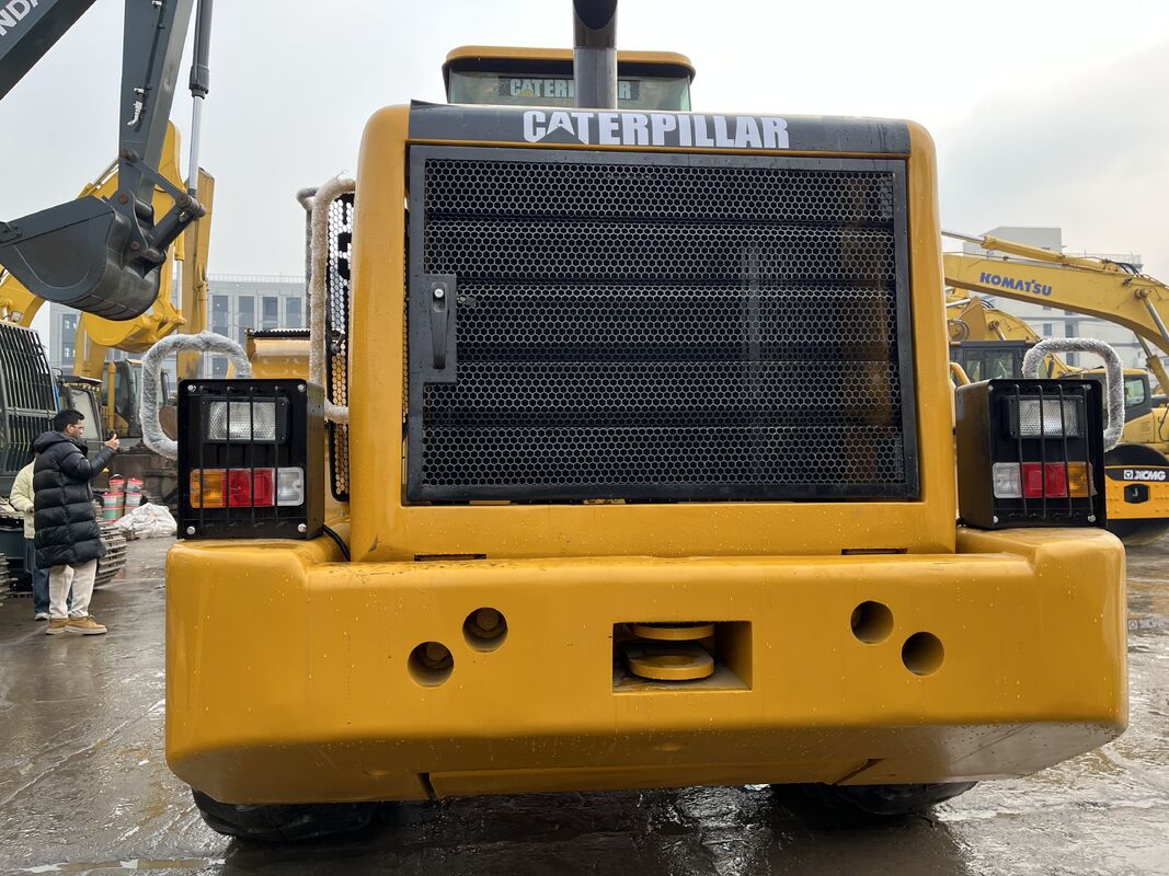 उच्च ब्रेकआउट बल और मजबूत पावरट्रेन के साथ प्रयुक्त CAT 966H व्हील लोडर कठोर औद्योगिक वातावरण में प्रदर्शन प्रदान करता है